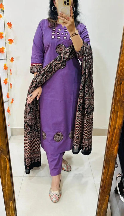Elegant Purple Kurta Set with Statement Printed Dupatta